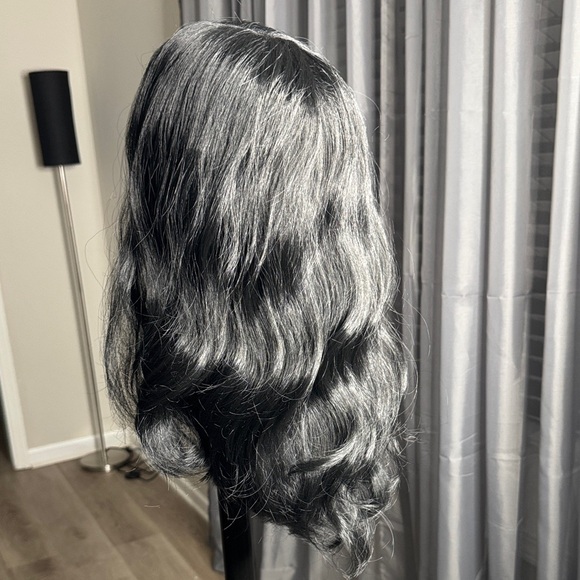 Elegant Black Women's Wig - Picture 2 of 6